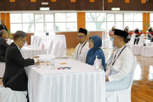DATIN PADUKA CHE ASMAH IBRAHIM