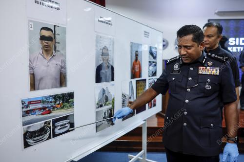 DATUK HUSSEIN OMAR KHAN