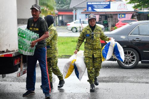 TINJAUAN MANGSA RIBUT DI PPS KAMPUNG SIJANGKANG