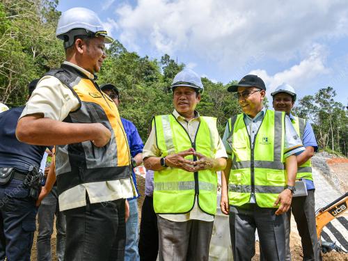 DATUK SERI AHMAD MASLAN