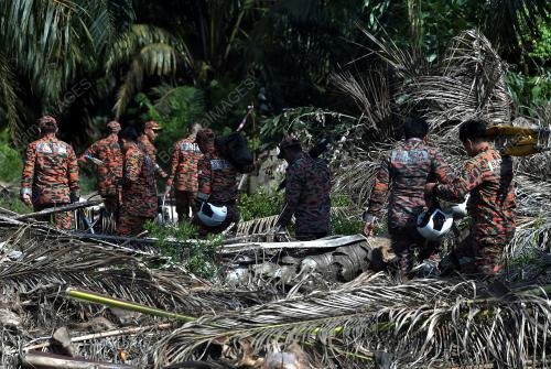 SIDANG MEDIA POLIS PESAWAT TERHEMPAS