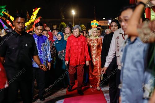 SULTAN SHARAFUDDIN IDRIS SHAH