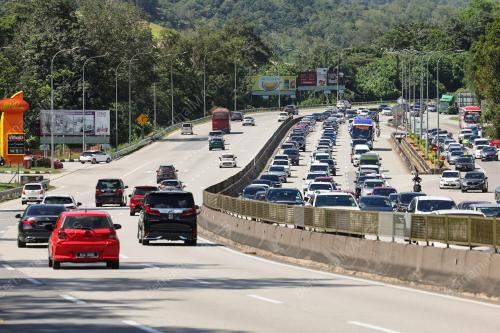 ALIRAN TRAFIK LEBUHRAYA KL-KARAK