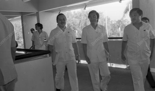 HARI PENAMAAN CALON PETALING