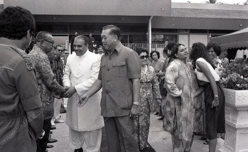 PRESIDEN PAKISTAN MUHAMMAD ZIA-UL-HAQ