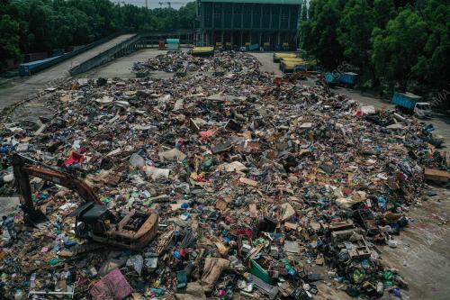 PEMUNGGAHAN SAMPAH PUKAL