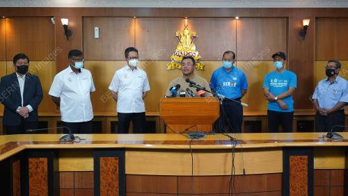 DATUK SERI AMIRUDIN SHARI