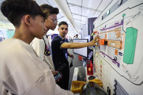 RUANG PAMERAN KERJAYA