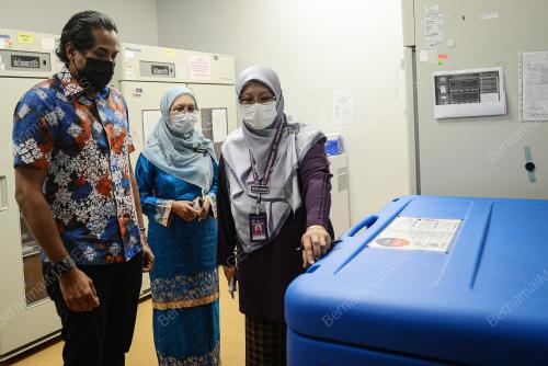 KHAIRY JAMALUDDIN