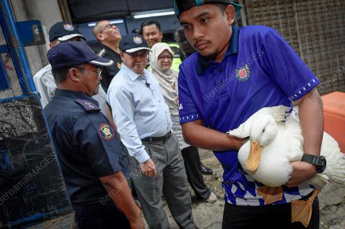 OPERASI BERSEPADU PREMIS PERNIAGAAN WARGA ASING