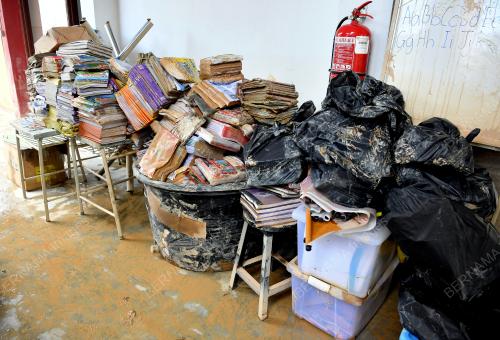 TINJAUAN SELEPAS BANJIR
