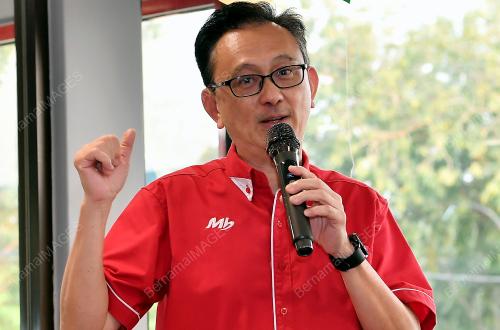 DANIEL CHAN