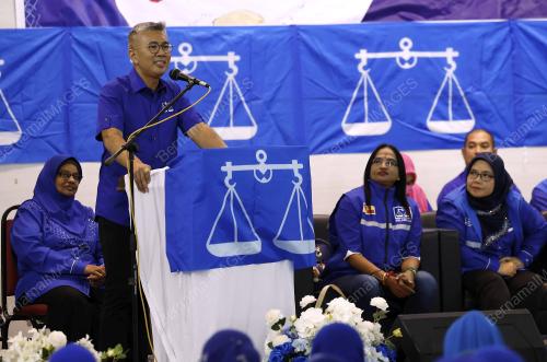 TENGKU DATUK SERI ZAFRUL TENGKU ABDUL AZIZ