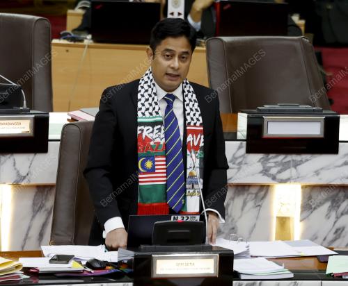 DR MOHAMMAD FAHMI NGAH
