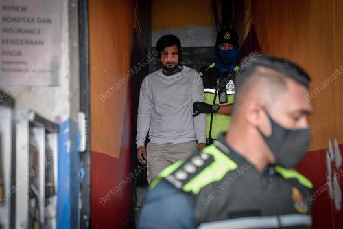 OPERASI BERSEPADU PREMIS PERNIAGAAN WARGA ASING