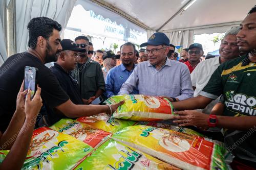 DATUK SERI ANWAR IBRAHIM
