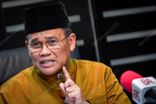 DATUK SALEHUDDIN SAIDIN