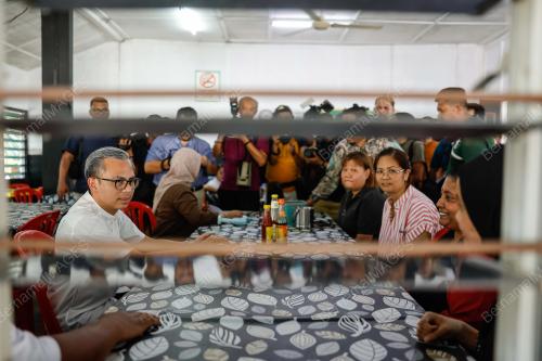 FAHMI FADZIL