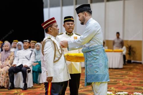 TENGKU AMIR SHAH