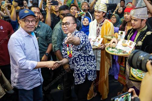 DATUK SERI ANWAR IBRAHIM