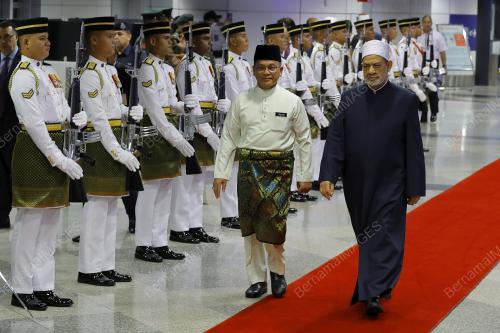 PROF DR AHMAD MUHAMMAD AHMAD AT-TAYYEB