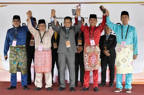 SEKITAR HARI PENAMAAN CALON