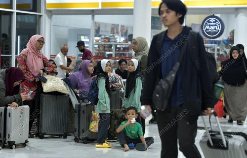 TINJAUAN WARGA KOTA PULANG KE KAMPUNG