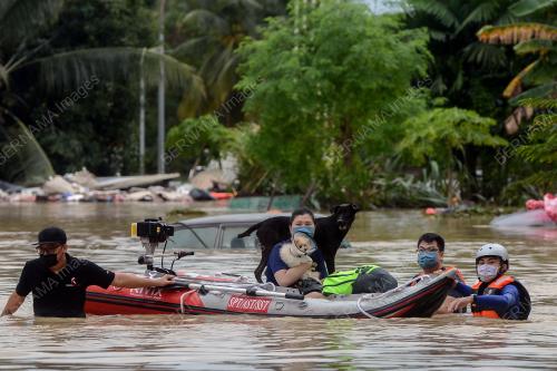BANJIR KILAT