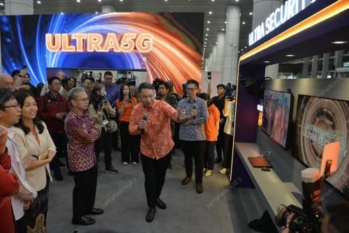 DATUK FAHMI FADZIL