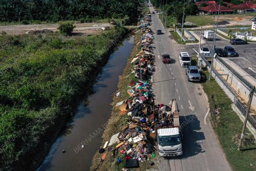 KESAN BANJIR DI SELANGOR