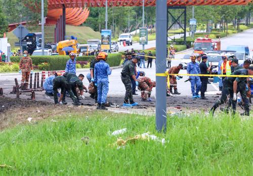 NAHAS PESAWAT TERHEMPAS DI ELMINA SHAH ALAM