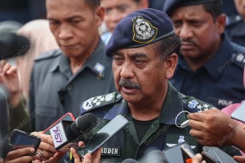 TAN SRI RAZARUDIN HUSAIN