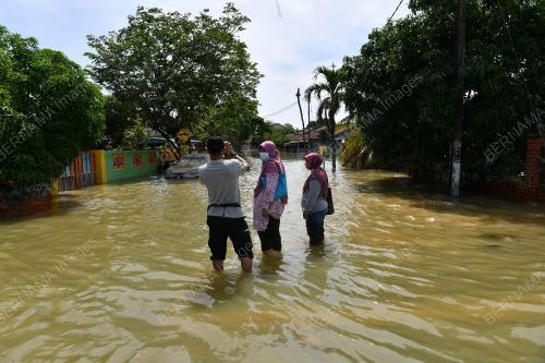 TINJAUAN BANJIR