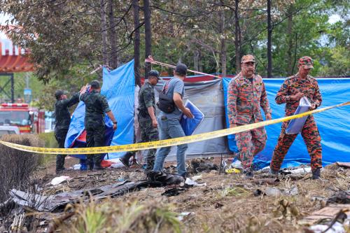 NAHAS PESAWAT TERHEMPAS DI ELMINA SHAH ALAM