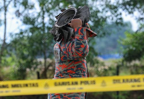 NAHAS PESAWAT TERHEMPAS DI ELMINA SHAH ALAM