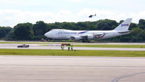 BOEING 747
