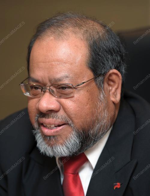 DATUK MD HUSSEIN NAYAN