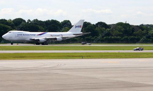 BOEING 747