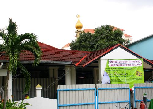 MASJID OMAR KAMPONG MELAKA