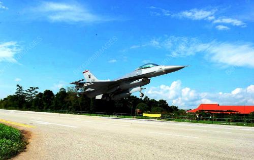 SINGAPORE'S AIR FORCE EXERCISE