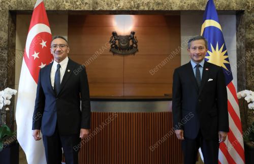 DATUK SERI HISHAMMUDDIN TUN HUSSEIN