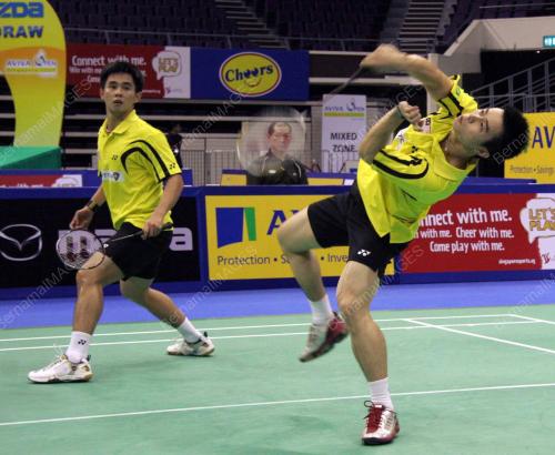 NAIB JUARA AVIVA SINGAPURA