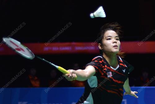 SGP04_12062015_BADMINTON