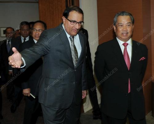 TAN SRI MUHYIDDIN YASSIN