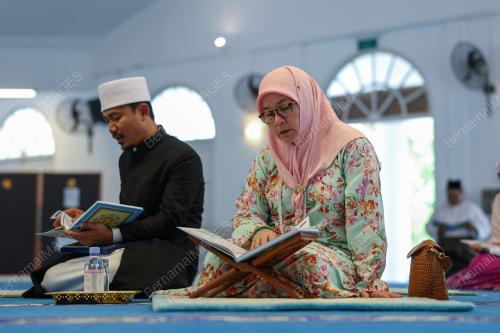 TUNKU HAJAH AZIZAH AMINAH MAIMUNAH ISKANDARIAH