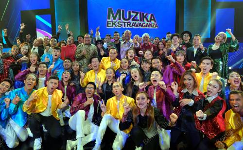 SGP07_01112019_MUZIKA_EKSTRAVAGANZA