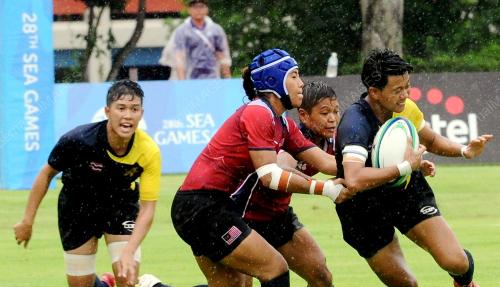 SGP07_07062015_RUGBY_BALL