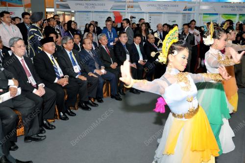 SGP07_19062012_COMMUNICASIA_2012
