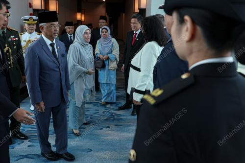 AL-SULTAN ABDULLAH RI'AYATUDDIN AL-MUSTAFA BILLAH SHAH
