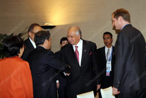 MOHD NAJIB TUN ABDUL RAZAK